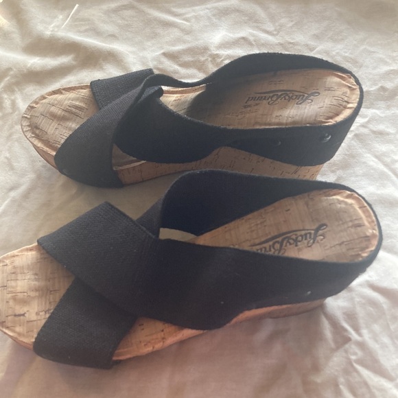 Cork wedge heels sandals with stretchy cross cross material 4 inch heel - Picture 1 of 5